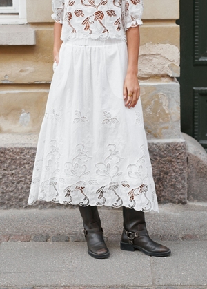 Yara long Emb skirt White Neo Noir 